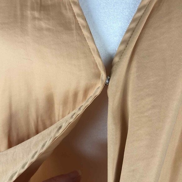 Millibon V-Neck batwing Satiny Gold wrap top size medium - Picture 5 of 8